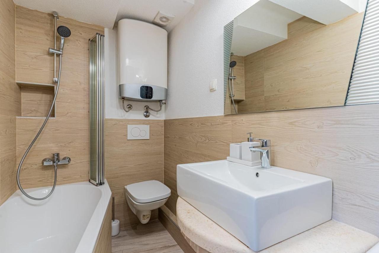 Apartments Rose1 茨雷斯 外观 照片